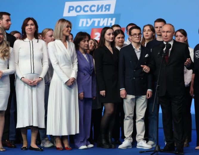 Predsednički izbori u Rusiji 2024: Putin osvojio peti mandat i poručio Zapadu „ovo je demokratija”